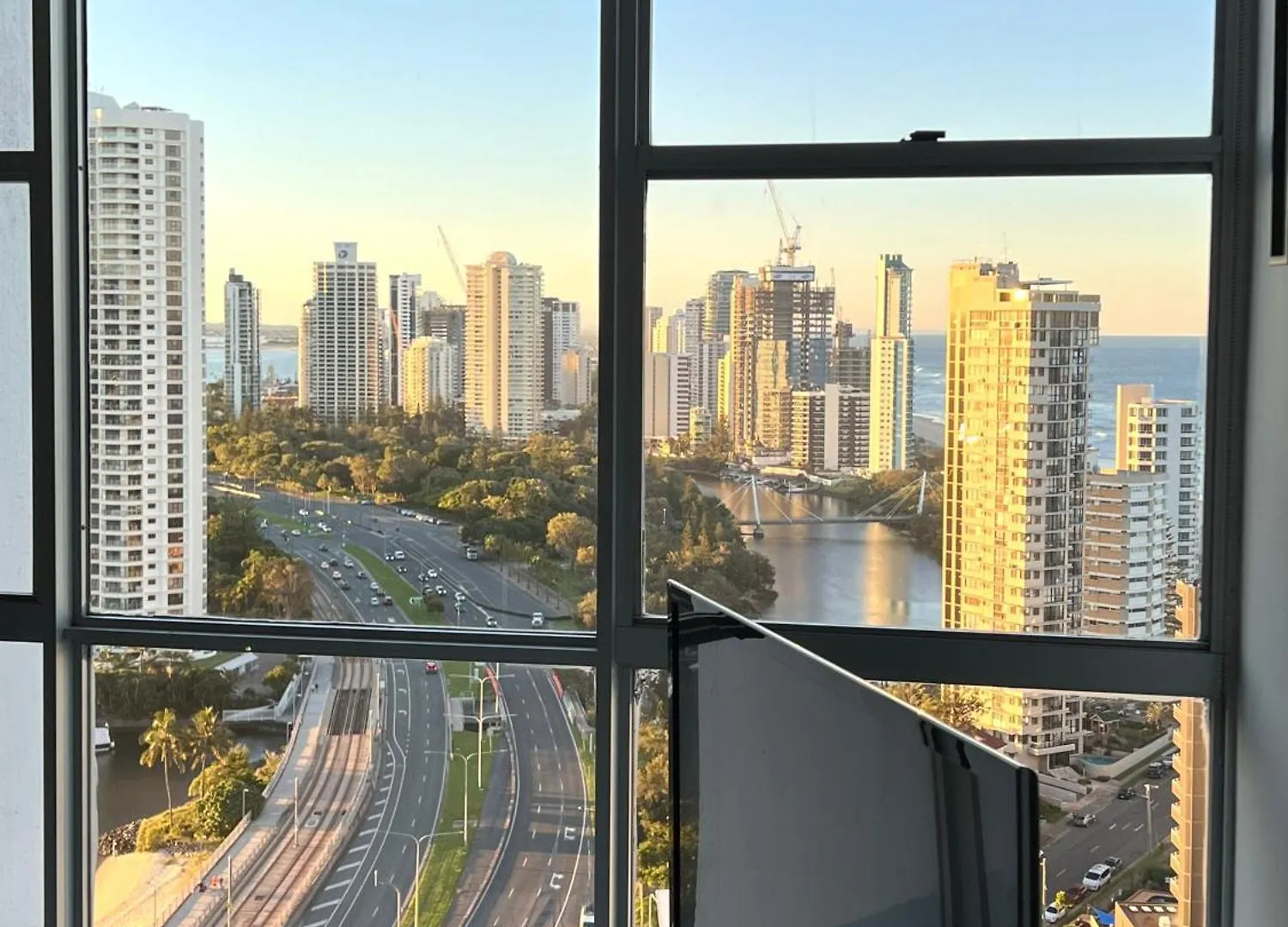 High Level Spacious Ocean View Apt At Surfers Gold Coast Australia